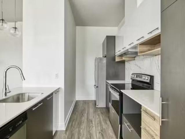 Condo for rent in St. Leonard's, Quebec