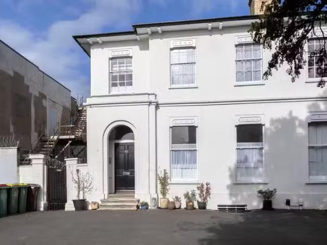 Apartment for rent in Lynworth, Golden Valley