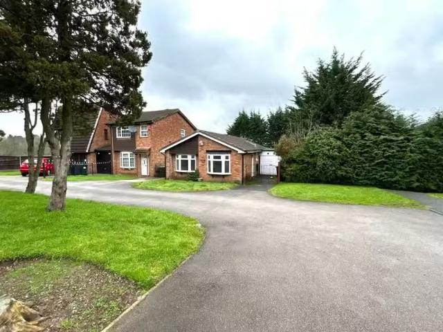 House for rent in Mayer's Green, West Bromwich