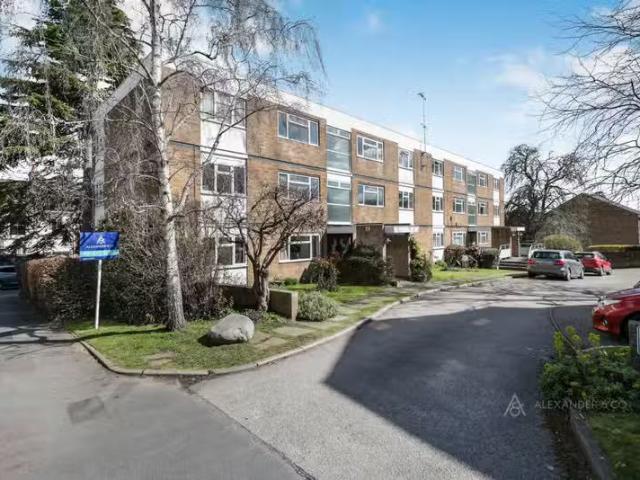 House for rent in Pouchen End, Hertfordshire