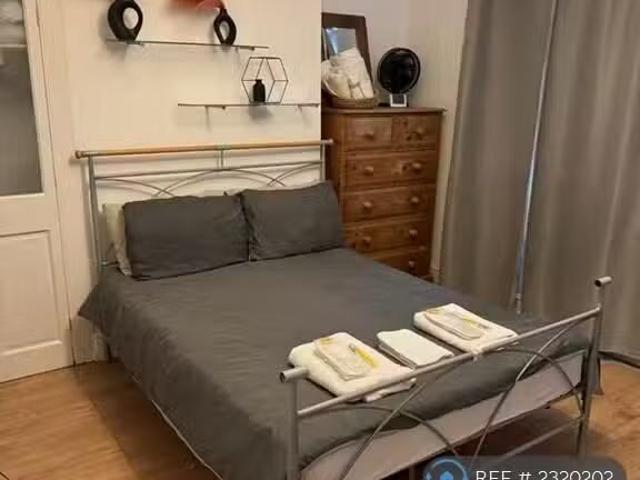 House for rent in Upton, Greater London