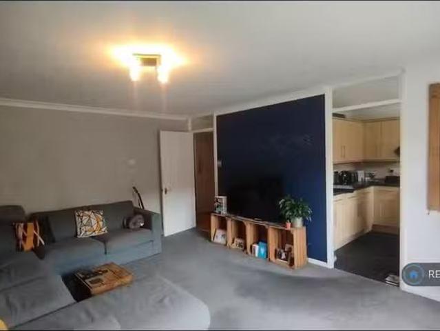 House for rent in Navestock Side, Essex