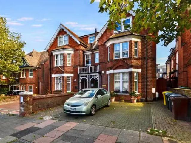 House for rent in Upperton, Eastbourne
