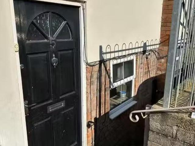 House for rent in Green Close, Warwickshire