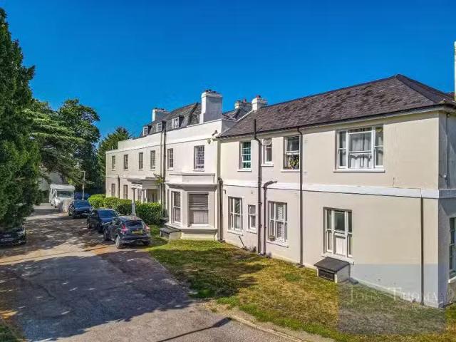 House for rent in Woodford Bridge, Greater London
