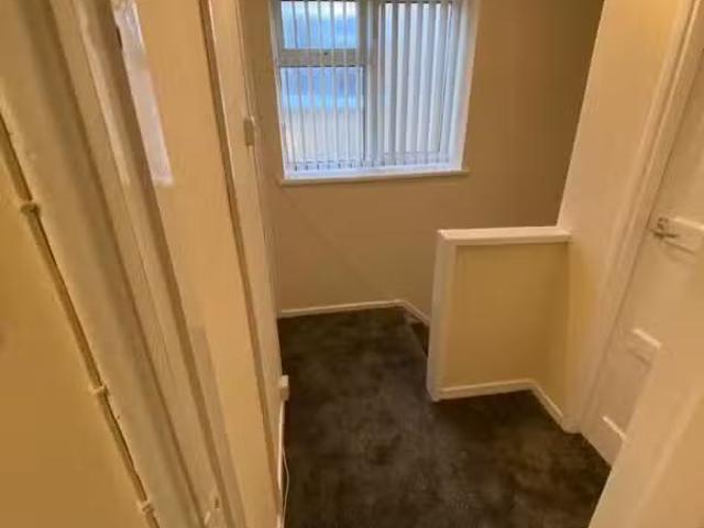 House for rent in Green Close, Warwickshire