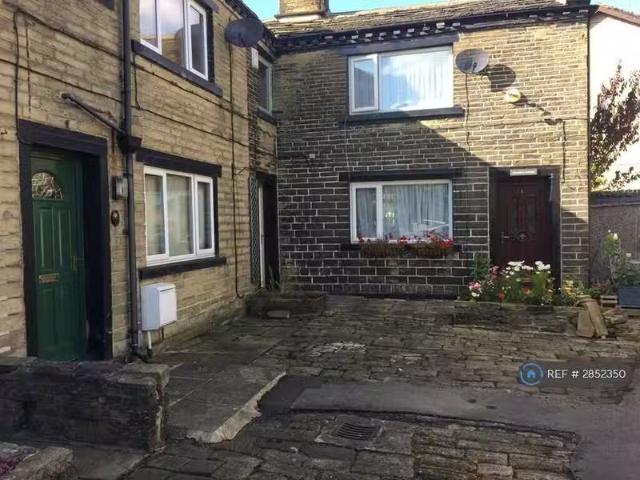 House for rent in Denholme, West Yorkshire