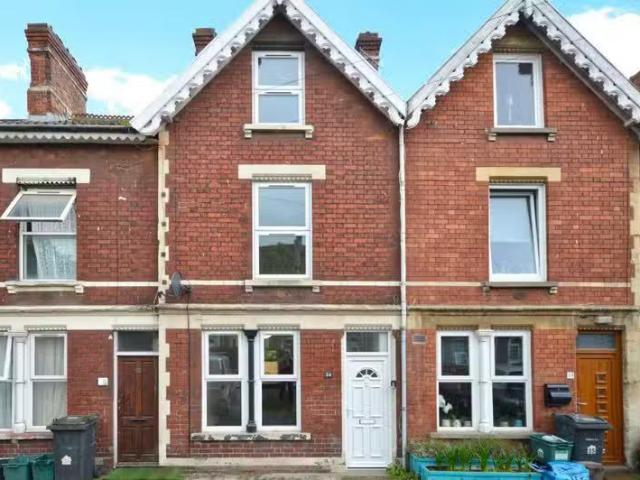 House for rent in Tranmere Park, Guiseley