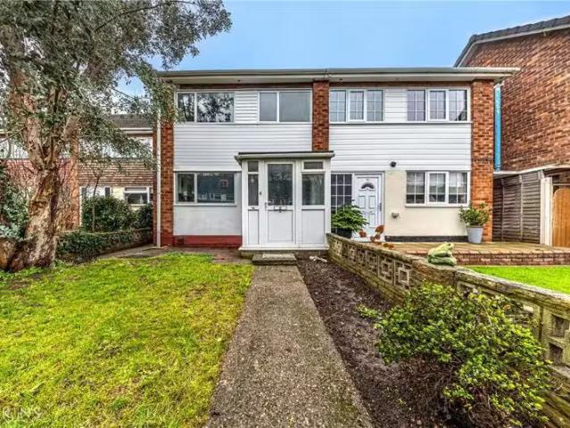 House for rent in Leyfields, Kettlebrook