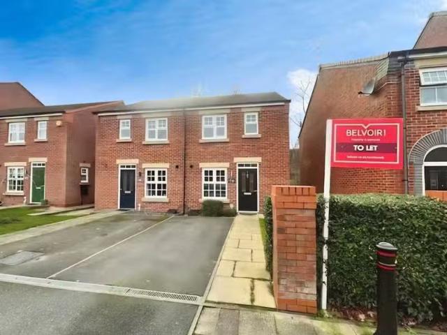 House for rent in Cuddington, Cheshire