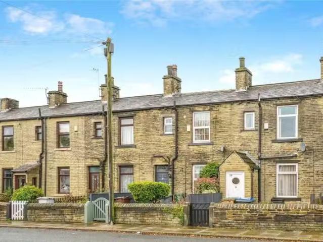 House for rent in Lower Wyke, West Yorkshire