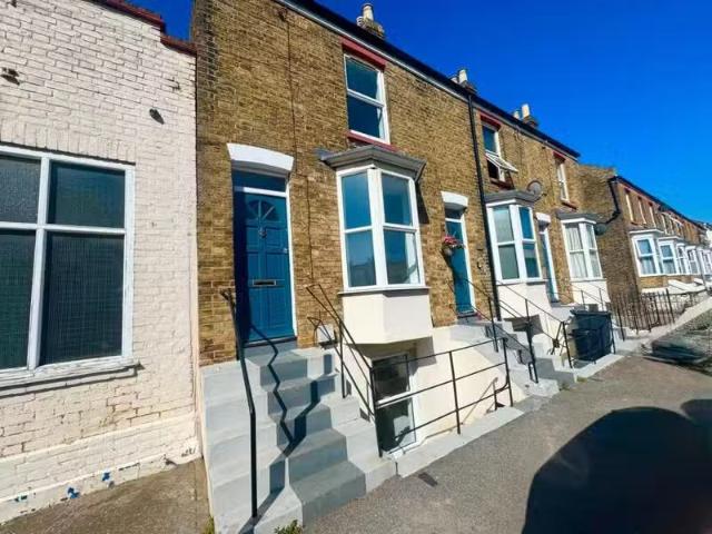 House for rent in Cliftonville West, Acol