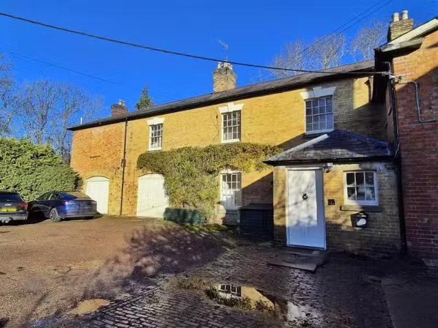 House for rent in Alderminster, Warwickshire
