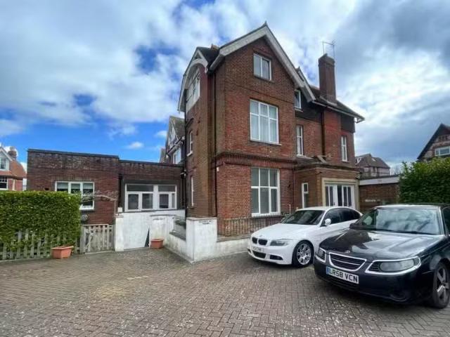 House for rent in Little Common, Heathlands