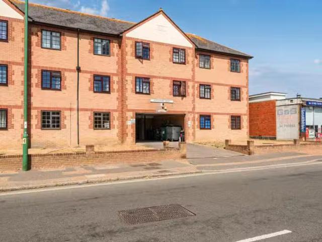 House for rent in Fishersgate, West Sussex