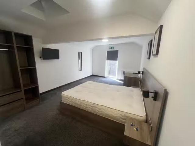 House for rent in St. Peters Quarter, Derby