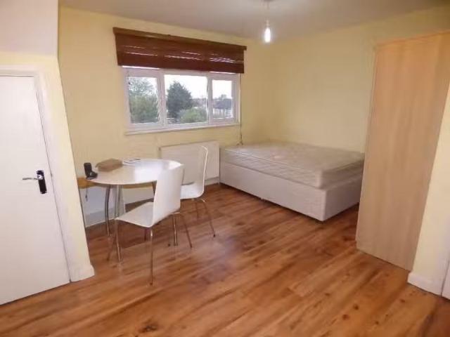 House for rent in Hainault, Greater London