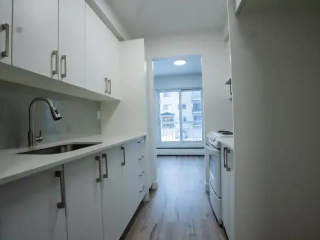 Apartment for rent in St. Leonard's, Quebec