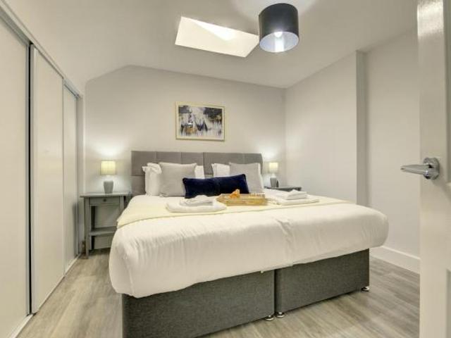 Apartment for rent in Bedford