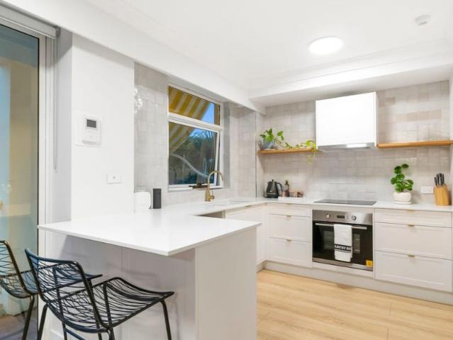 Apartment for sale in Broadbeach, Gold Coast City