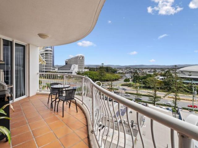 Apartment for sale in Broadbeach, Gold Coast City