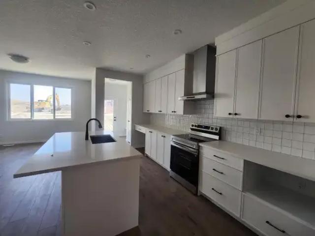 Apartment for rent in Livingston, Calgary