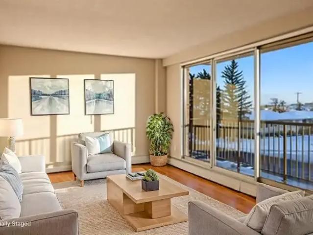 Apartment for rent in Meadowlark Park, Calgary
