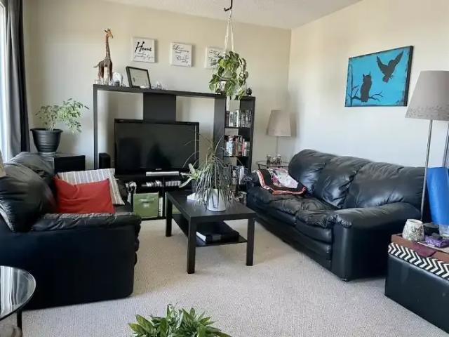 Apartment for rent in Parkhill, Calgary