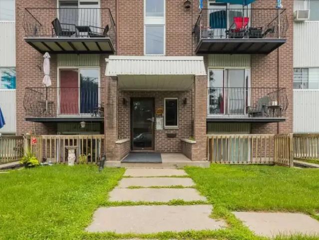 Apartment for rent in La Vallée-du-richelieu, Quebec
