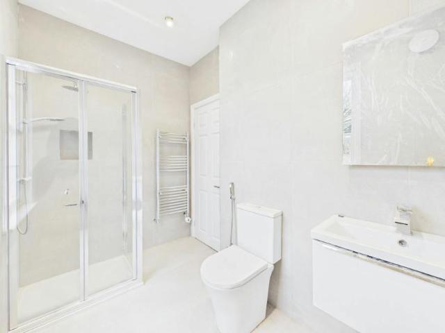 Apartment for rent in Golden Valley, Gloucestershire