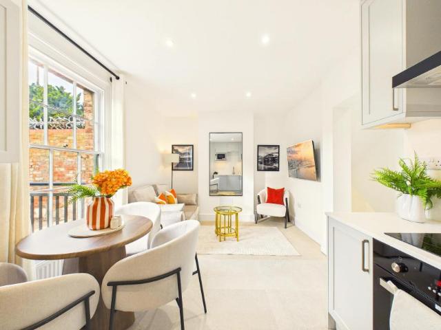 Apartment for rent in Golden Valley, Gloucestershire