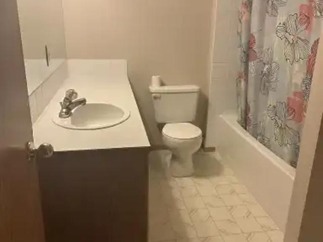 Apartment for rent in West Valley, Town of Cochrane