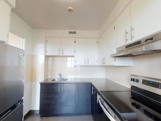 Apartment for rent in Cote-saint-luc, Quebec
