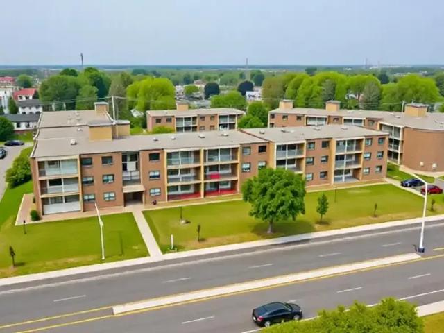 Apartment for rent in Dollard-des-ormeaux, Quebec