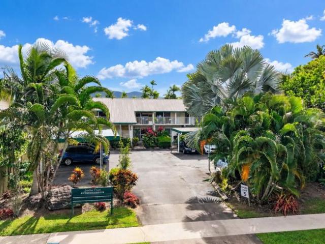 Apartment for sale in Edge Hill, Cairns