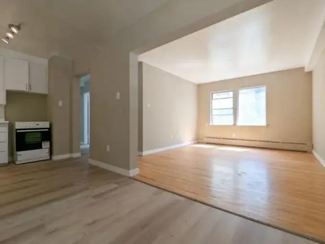Apartment for rent in Wedgewood, Alberta