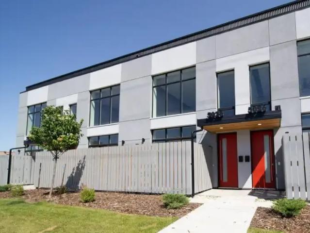 Apartment for rent in Wedgewood, Alberta