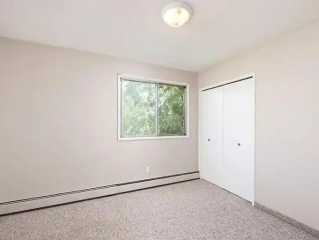 Apartment for rent in Wedgewood, Alberta