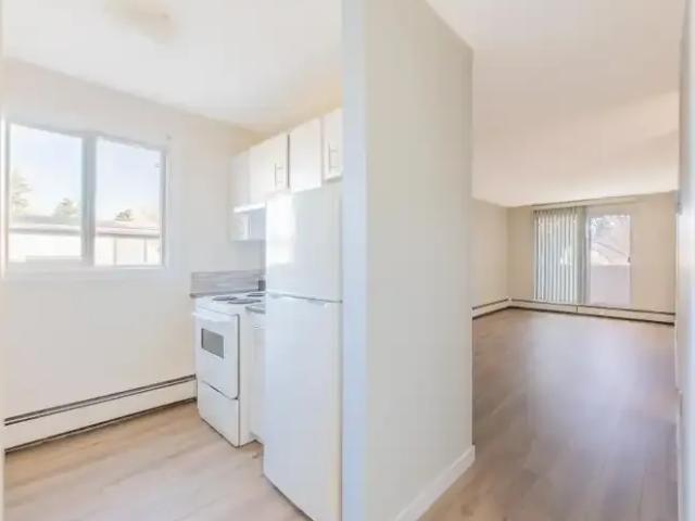 Apartment for rent in Wedgewood, Alberta