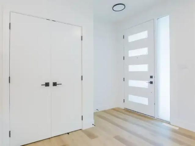 Apartment for rent in Wedgewood, Alberta