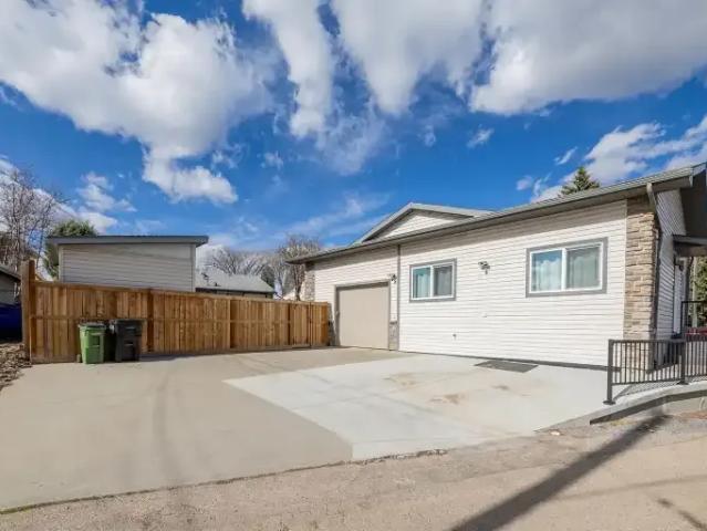 Apartment for rent in Wedgewood, Alberta