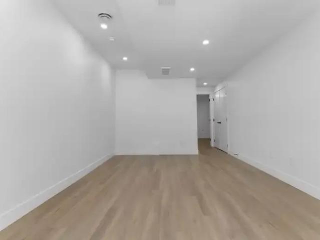 Apartment for rent in Wedgewood, Alberta