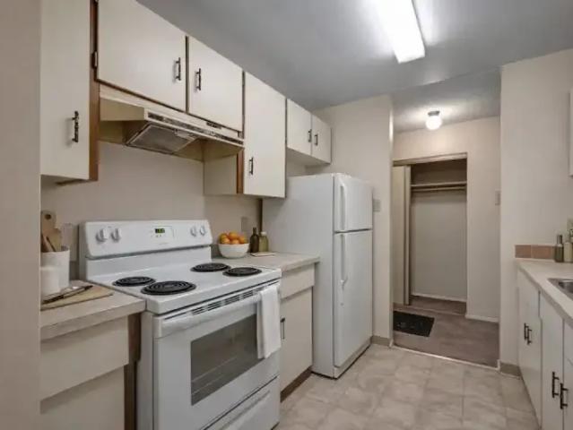 Apartment for rent in Wedgewood, Alberta