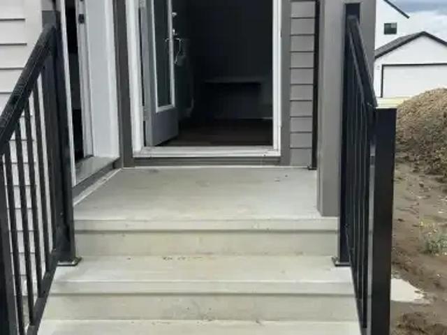 Apartment for rent in Wedgewood, Alberta