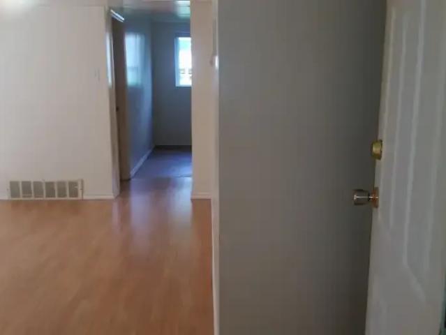 Apartment for rent in Wedgewood, Alberta