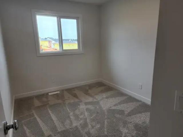Apartment for rent in Wedgewood, Alberta
