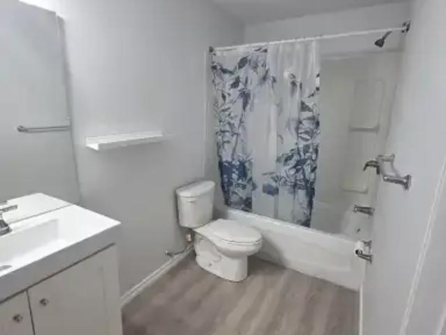 Apartment for rent in Wedgewood, Alberta