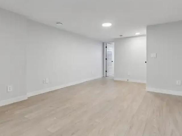 Apartment for rent in Wedgewood, Alberta