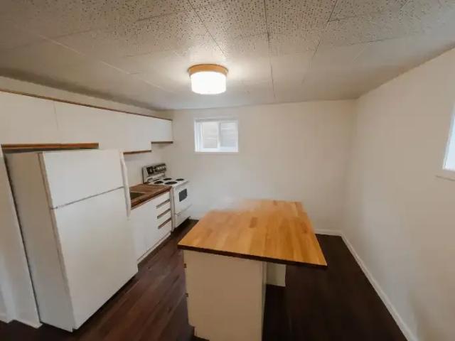 Apartment for rent in Wedgewood, Alberta