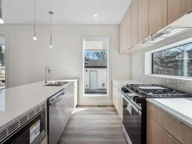 Apartment for rent in Wedgewood, Alberta